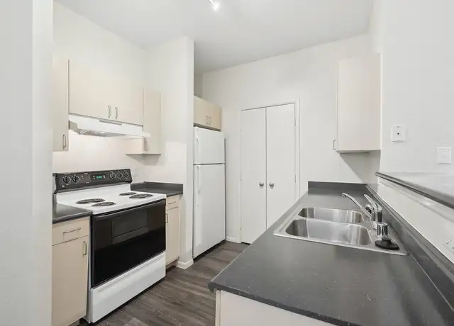 Photo of 1950 Pennsylvania St, Denver, CO 80203