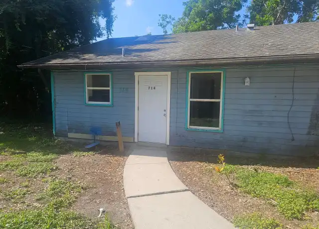 Property at 714 26th Ave E, Bradenton, FL, 34208, 2 beds, 1 bath, [object Object]