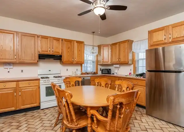 Property at 18 Taber St, Quincy, MA, 02169, 3 beds, 1 bath, [object Object]