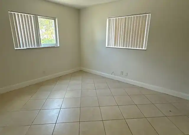 Property at 2861 S. SEACREST BLVD APT 3C BOYNTON BEACH, FL 33435 - 2861 S Seacrest Blvd, Boynton Beach, FL, 33435, 1 bed, 1 bath, [object Object]