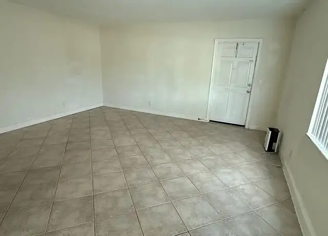 Photo of 2861 S Seacrest Blvd, Boynton Beach, FL 33435