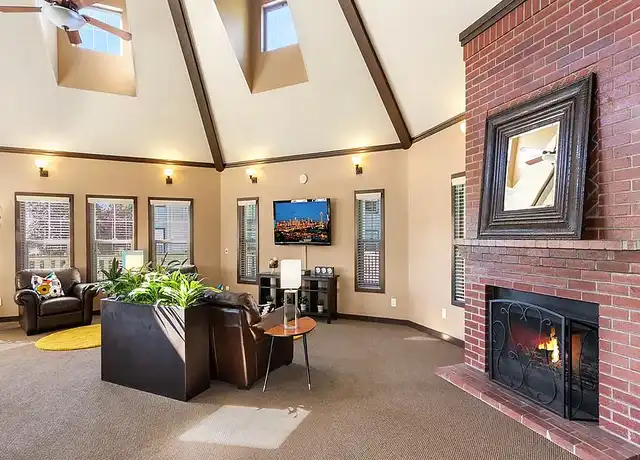 Property at Madison Park Apartments - 20520 Bothell Everett Hwy, Bothell, WA, 98012, 1 bed, 1 bath, [object Object]