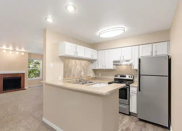 Property at Madison Park Apartments - 20520 Bothell Everett Hwy, Bothell, WA, 98012, 1-2 bed, 1-2 bath, Contact for Price