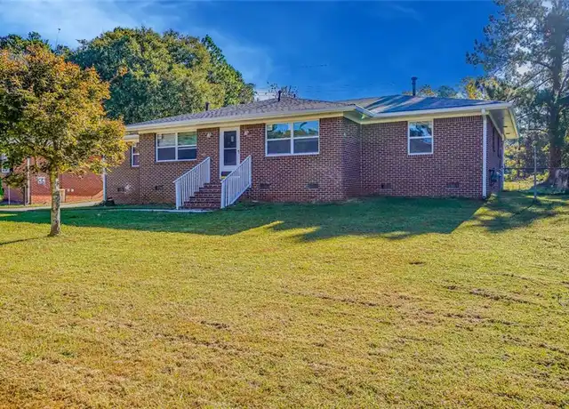 Property at 2877 Whispering Hills Dr, Atlanta, GA, 30341, 2 beds, 1 bath, [object Object]