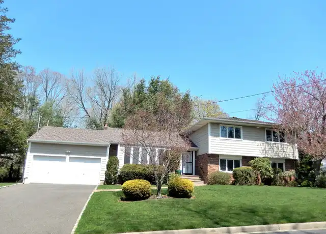 Property at 36 Long Ridge Rd, Plainview, NY, 11803, 5 beds, 3 baths, [object Object]