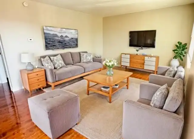 Property at 903 Fontmore Rd Unit C, Colorado Springs, CO, 80904, 2 beds, 1 bath, [object Object]