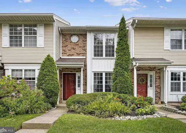 Property at 142 Leedom Way #33, Newtown, PA, 18940, 2 beds, 1.5 baths, [object Object]