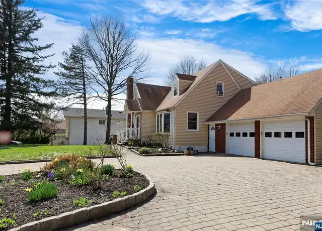 Property at 577 Forest Ave, Paramus, NJ, 07652, 4 beds, 3 baths, [object Object]