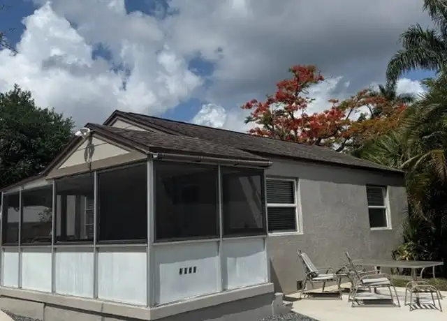 Property at 2058 Bayside Pkwy, Fort Myers, FL, 33901, 2 beds, 1 bath, [object Object]