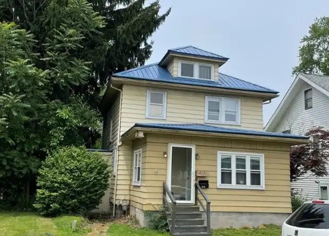 Property at 410 Cedar Ave, Sharon, PA, 16146, 1 bed, 1 bath, [object Object]