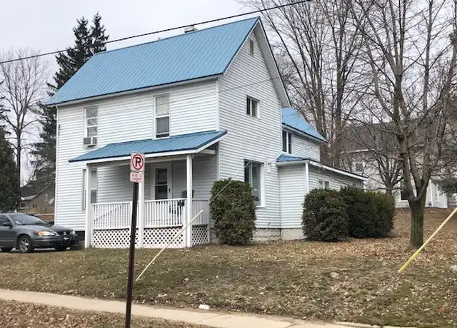 Property at 303 N State St Unit 2, Big Rapids, MI, 49307, 2 beds, 1 bath, [object Object]