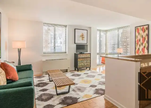 Property at 475 9th Ave Unit 15E, New York, NY, 10018, 3 beds, 2 baths, [object Object]