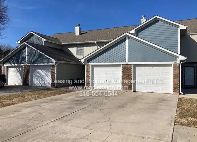 Property at 2121 Highridge Dr Unit b, Pleasant Hill, MO, 64080, 2 beds, 1.5 baths, [object Object]