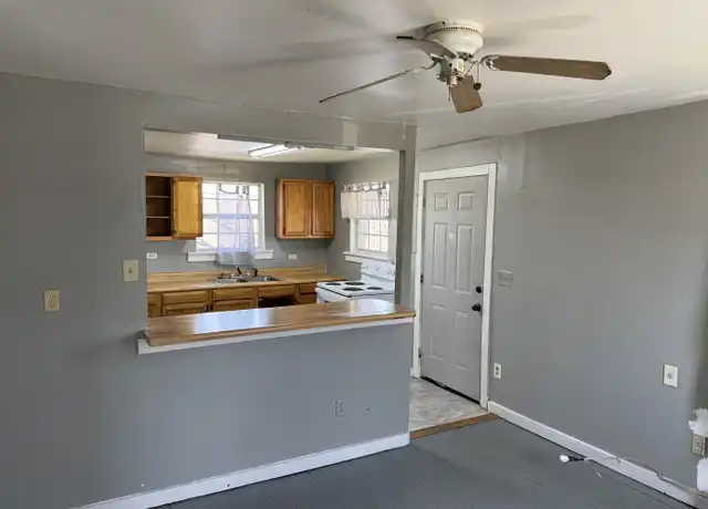 Property at 1615 E 47th St, Chattanooga, TN, 37407, 2 beds, 1 bath, [object Object]