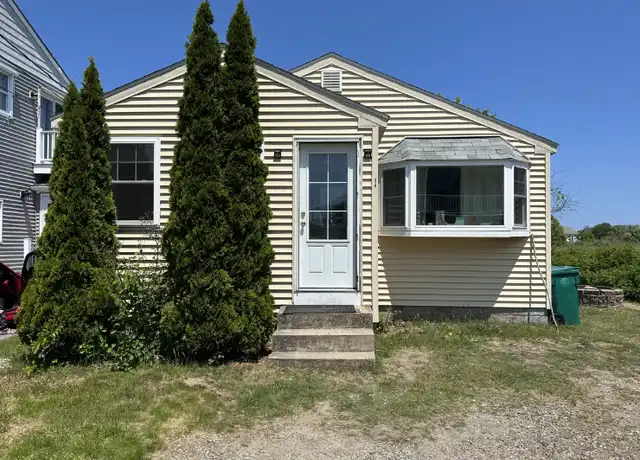 Property at 1 Thorwald Ave, Hampton, NH, 03842, 2 beds, 1 bath, [object Object]