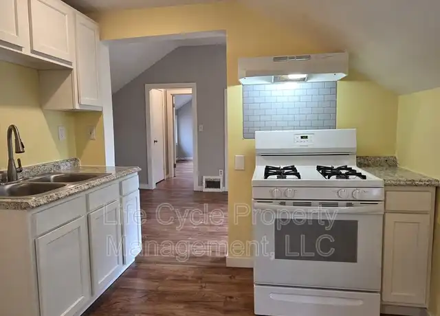Property at 314 Washington Ave Unit 4, Muskegon, MI, 49441, 1 bed, 1 bath, [object Object]