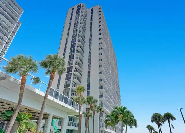 Property at 20515 E Country Club Dr #346, Miami, FL, 33180, 2 beds, 2 baths, [object Object]