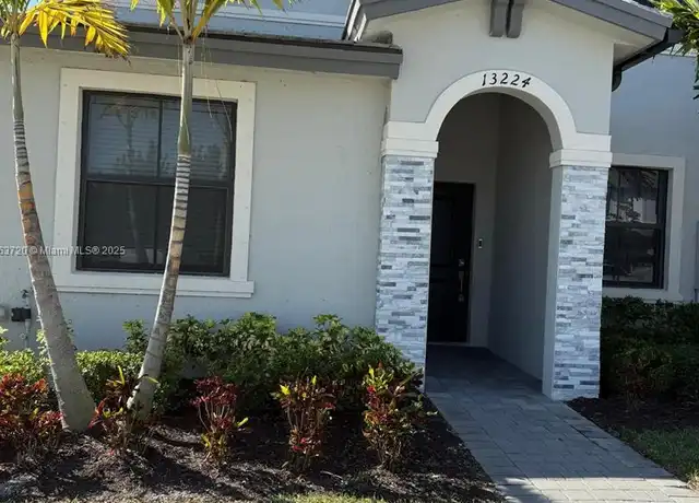 Property at 13224 SW 286th St Unit 13224, Homestead, FL, 33033, 3 beds, 3 baths, [object Object]