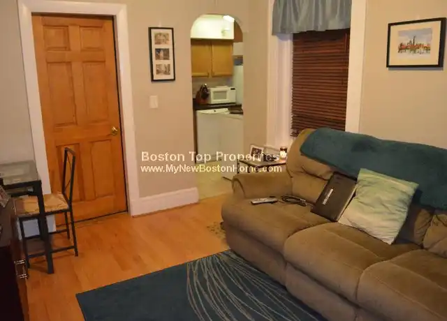 Property at 520 Beacon St, Boston, MA, 02215, 1 bed, 1 bath, [object Object]