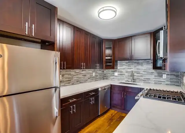 Property at 629 W Hyde Park Blvd, Inglewood, CA, 90302, 2 beds, 1 bath, [object Object]