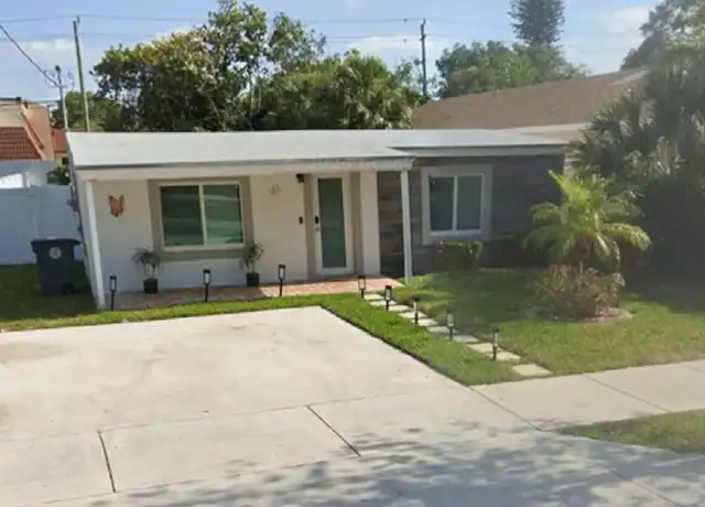 Property at 161 NE 15th Ter, Boca Raton, FL, 33432, 2 beds, 1 bath, [object Object]