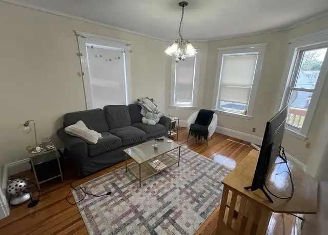 Property at 39 Montfern Ave Unit 3, Boston, MA, 02135, 3 beds, 1 bath, [object Object]