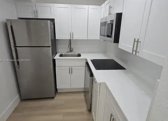 Property at 8101 Crespi Blvd #403, Miami Beach, FL, 33141, 1 bed, 1.5 baths, [object Object]