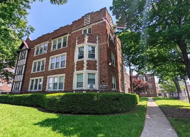 Property at Llanhurst Apartments - 3541 N Meridian St, Indianapolis, IN, 46208, 1-2 bed, 1 bath, [object Object]
