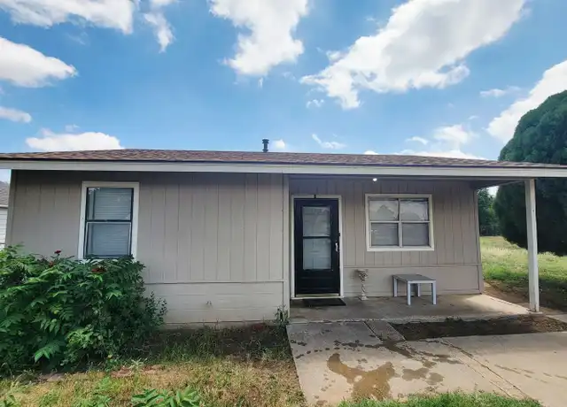 Property at 2819 Baylor St, Lubbock, TX, 79415, 2 beds, 1 bath, [object Object]