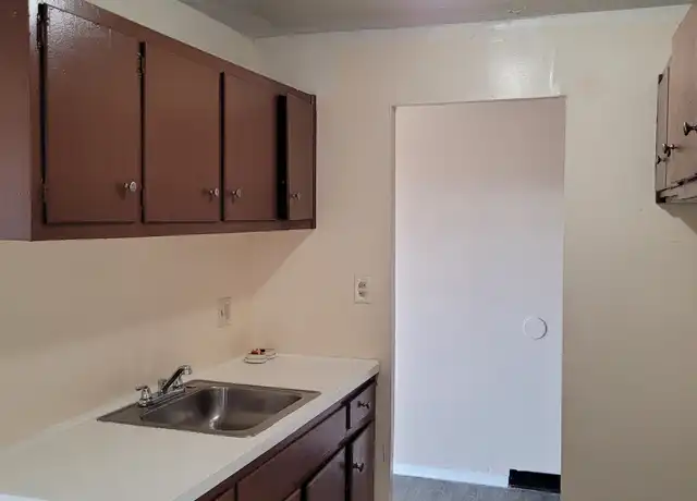 Property at 14815 Euclid Ave, Cleveland, OH, 44112, 1 bed, 1 bath, [object Object]