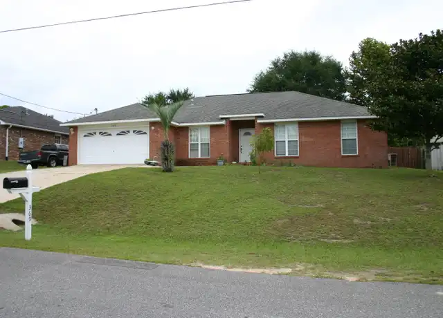 Property at 369 Riverchase Blvd, Crestview, FL, 32536, 4 beds, 2 baths, [object Object]