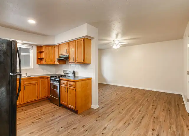 Property at 91 W Starr Ave Apt C, Columbus, OH, 43201, 1 bed, 1 bath, [object Object]