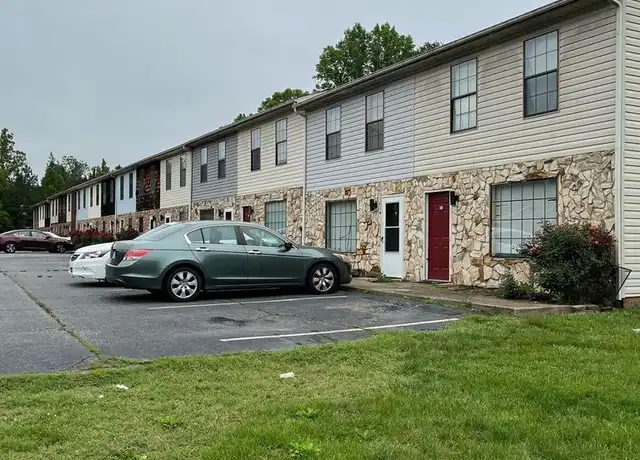 Property at 25 Ridgeway Terrace Dr Unit 8, Ridgeway, VA, 24148, 2 beds, 1.5 baths, [object Object]
