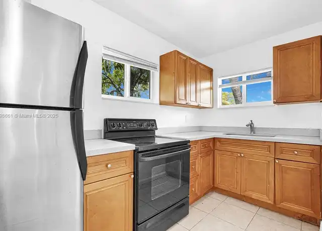 Property at 1960 SW 41st Ave Unit 2, Fort Lauderdale, FL, 33317, 1 bed, 1 bath, [object Object]
