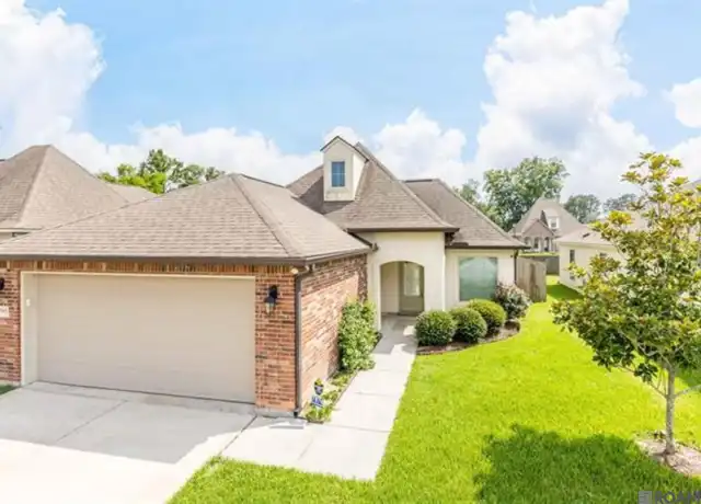 Property at 7876 Antebellum Ave, Baton Rouge, LA, 70820, 3 beds, 2 baths, [object Object]