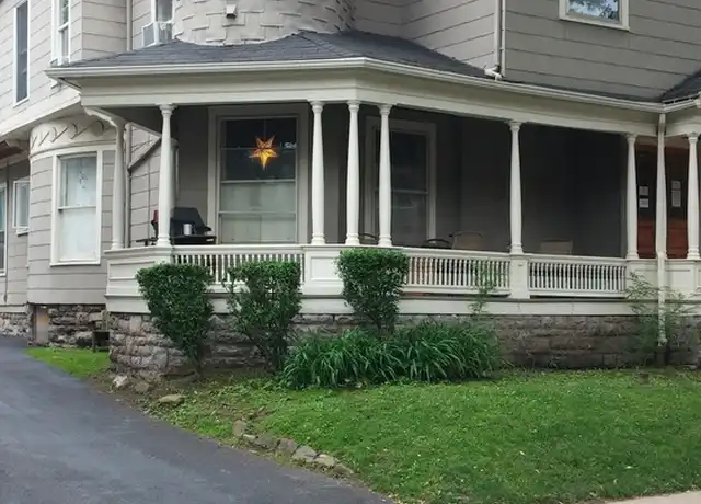 Property at 241 Oxford St Unit 5, Rochester, NY, 14607, 1 bed, 1 bath, [object Object]