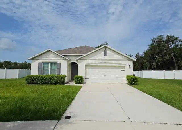 Property at 3639 Scarlet Oak Dr, Saint Cloud, FL, 34772, 4 beds, 2 baths, [object Object]