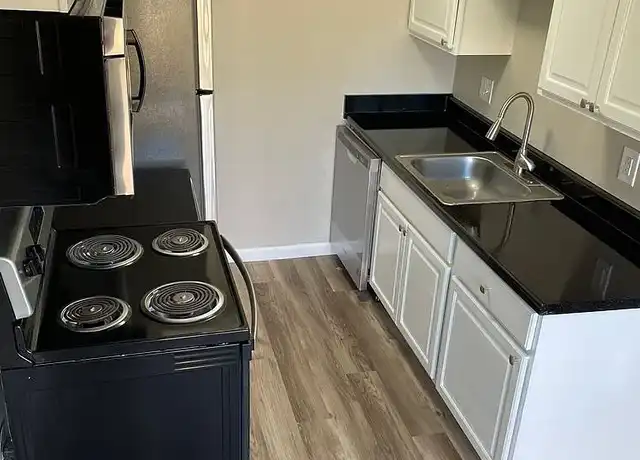 Property at Union North Apartments - 350 N Union Rd, Manteca, CA, 95337, 2-3 beds, 1 bath, [object Object]