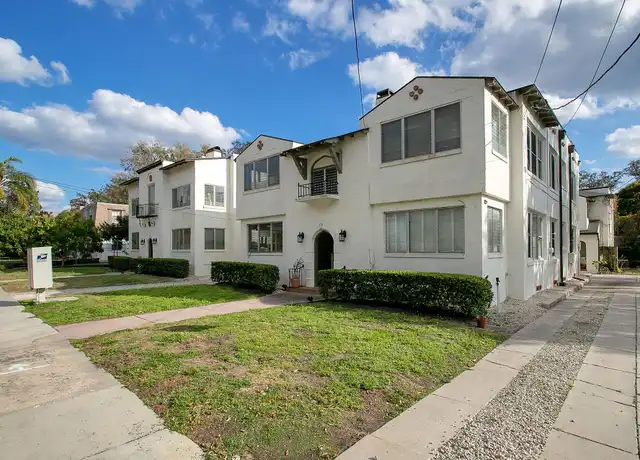 Property at Lake Eola Heights Apartments - 714 E Harwood St, Orlando, FL, 32803, 1 bed, 1 bath, [object Object]