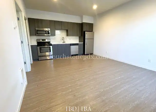 Property at 424 NE Jessup St Unit 2, Portland, OR, 97211, 1 bed, 1 bath, [object Object]