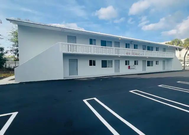 Property at 206 SE 1st Ave #5, Delray Beach, FL, 33444, 2 beds, 1 bath, [object Object]