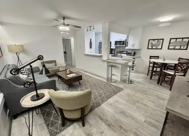 Property at 1855 Portsmouth St Unit 2E, Houston, TX, 77098, 1 bed, 1 bath, [object Object]