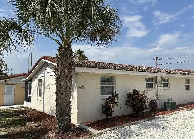 Property at 1225 W Pierce St, Lake Alfred, FL, 33850, 1 bed, 1 bath, [object Object]