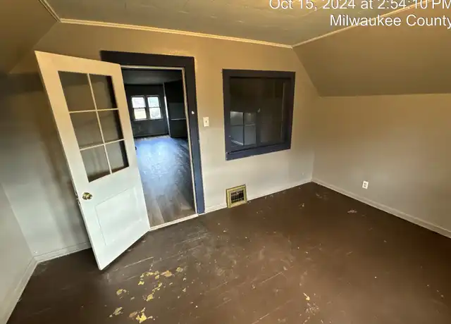 Property at 3024 N 55th St, Milwaukee, WI, 53210, 3 beds, 1 bath, [object Object]