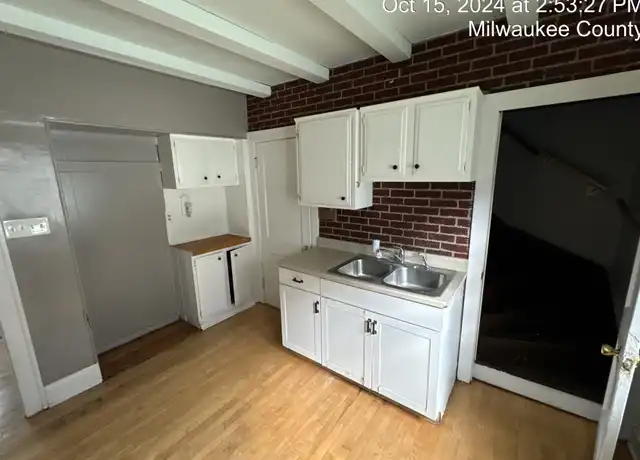 Property at 3024 N 55th St, Milwaukee, WI, 53210, 3 beds, 1 bath, [object Object]