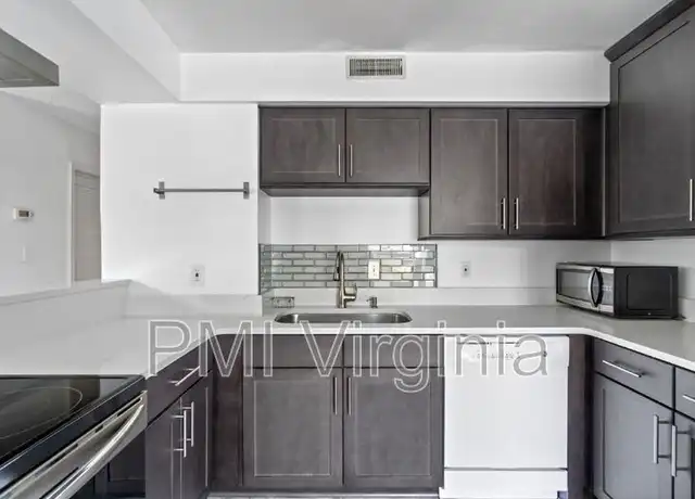 Property at 1301 Hampton Blvd #102, Norfolk, VA, 23517, 2 beds, 2 baths, [object Object]