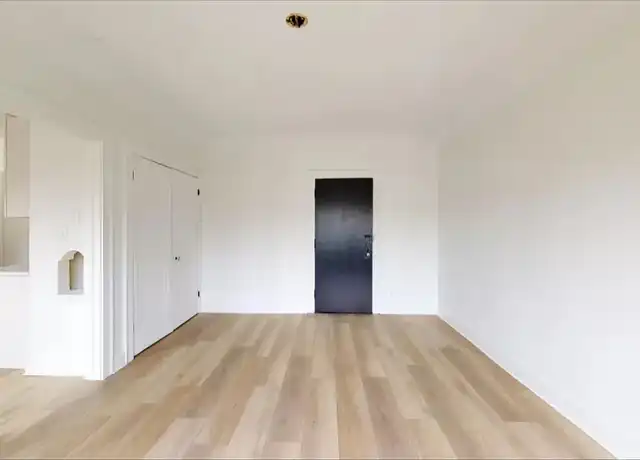 Property at The Plaza - 12479 Cedar Rd, Cleveland, OH, 44106, 1 bed, 1 bath, [object Object]