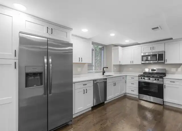 Property at 2618 N Mozart St Unit GDN, Chicago, IL, 60647, 3 beds, 2 baths, [object Object]