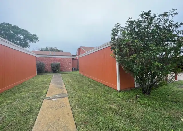 Property at 3705 Thornberry Ct, Corpus Christi, TX, 78415, 1 bed, 1 bath, [object Object]