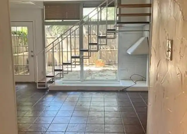 Property at 4425 Travis St #105, Dallas, TX, 75205, 1 bed, 1 bath, [object Object]